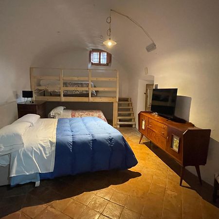 Piazzetta Del Forno Appartamento Assergi Bagian luar foto