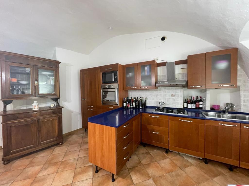 Piazzetta Del Forno Appartamento Assergi Bagian luar foto